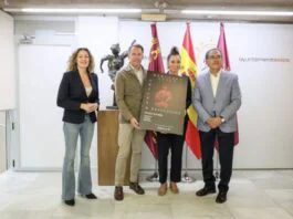 la guitarrista lorquina mercedes luján nominada a los latin grammy 2026 con su disco origen & revolución
