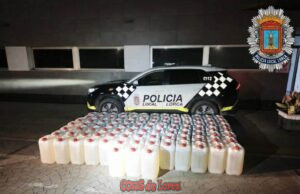 La Policía Local de Lorca detiene a un individuo e interviene más de 2.300 litros de gasolina destinados presuntamente al abastecimiento de narcolanchas fb img 1793206758042