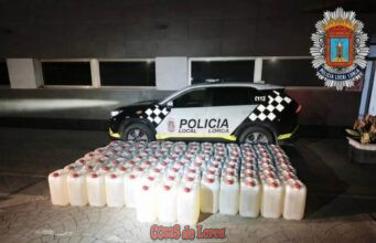 La Policía Local de Lorca detiene a un individuo e interviene más de 2.300 litros de gasolina destinados presuntamente al abastecimiento de narcolanchas fb img 1793206758042