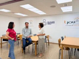 la nueva sala de estudio del antiguo colegio de la hoya recibe la denominación de sala de estudio juan antonio ruiz mula