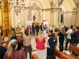 una exposición, un concierto de música cofrade y una procesión extraordinaria conmemorarán en lorca los 25 años de la salida de la santa mujer verónica en andas